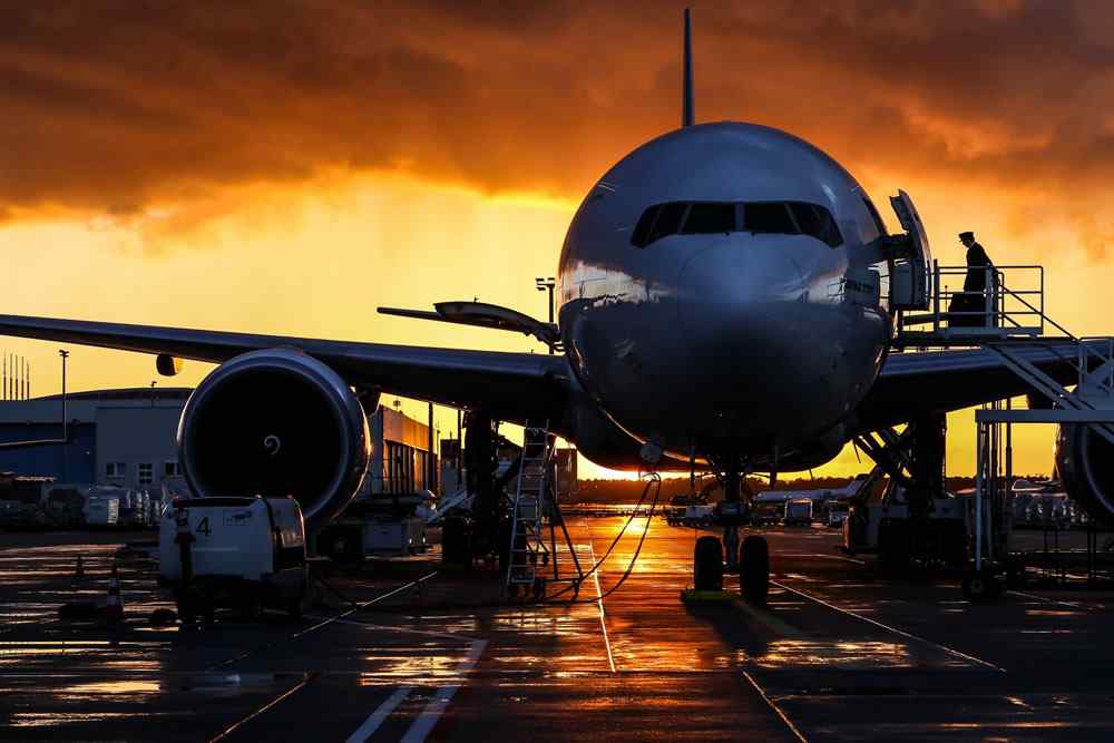 https://interstellarlogistics.us/wp-content/uploads/2015/09/shutterstock_177975590.jpg